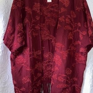 Chico’s Red Chenille Floral Jacquard Ruana Size L/XL